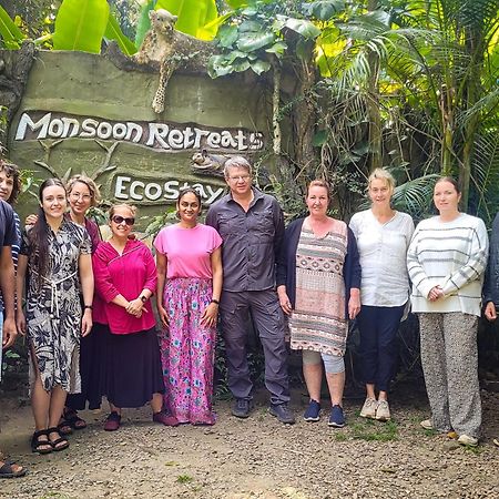 Monsoon Retreats Ecostay- Treehouse Thekkady Esterno foto
